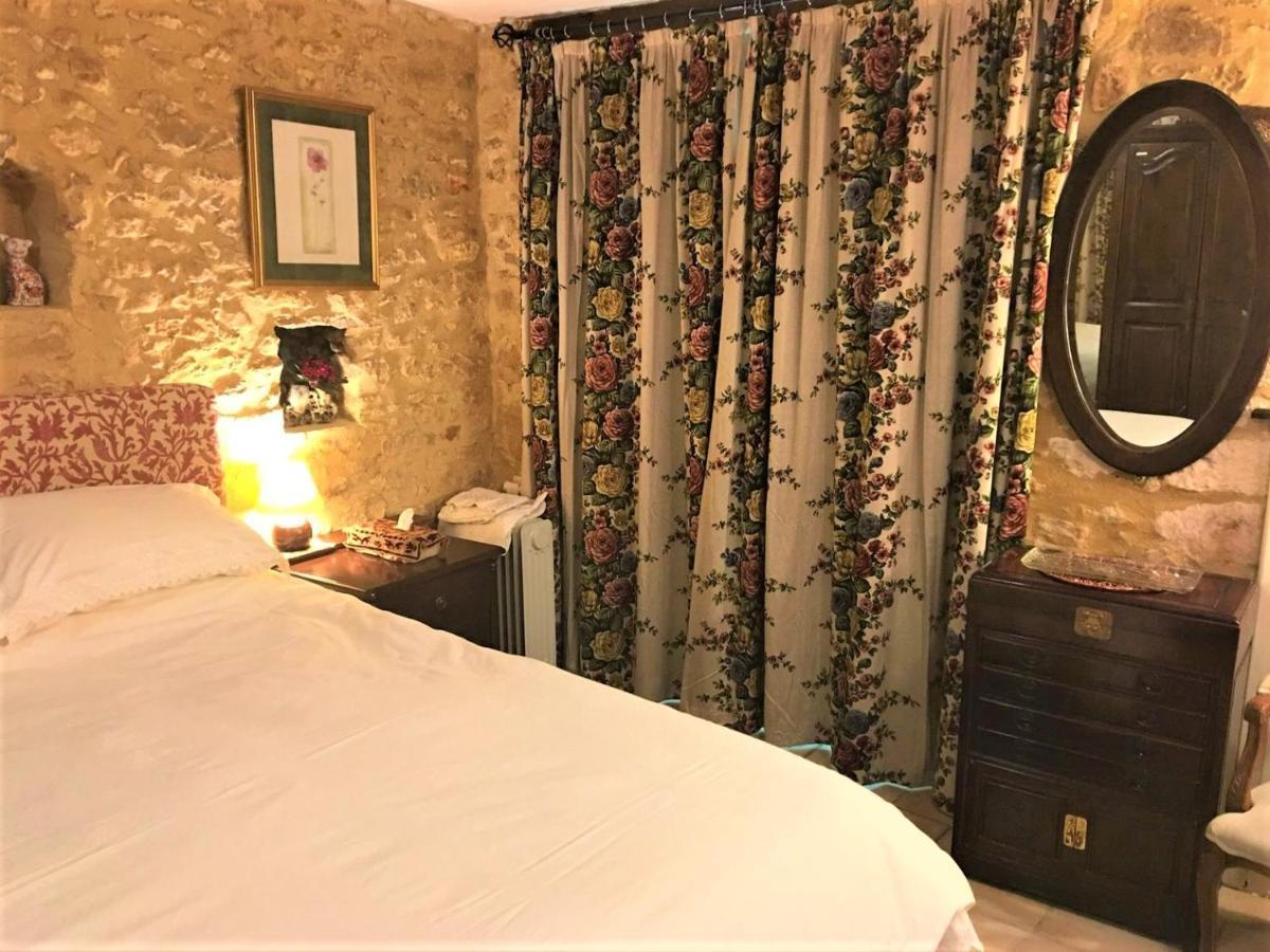 Chambres D'Hotes Les Coustilles Saint-Alvère Kültér fotó