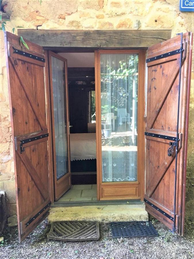 Chambres D'Hotes Les Coustilles Saint-Alvère Kültér fotó