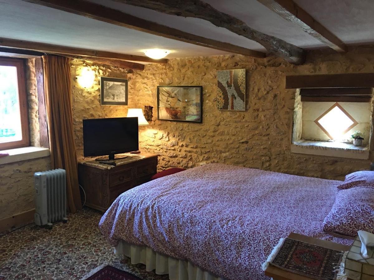 Chambres D'Hotes Les Coustilles Saint-Alvère Kültér fotó